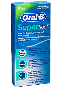 Oral-B Superfloss ortodontikus fogselyem a fogszabályozók, hidak és széles fogközök tisztításának megoldására.